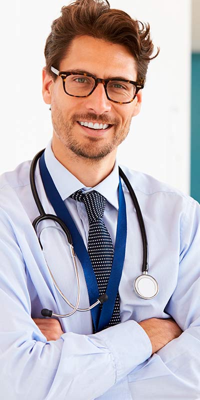 Врач со стетоскопом